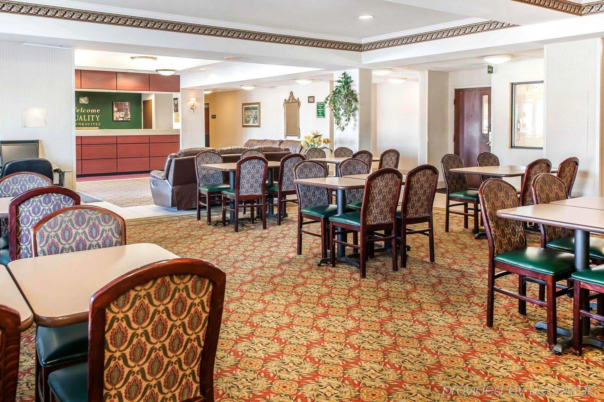 Red Roof Inn & Suites Indianapolis Airport Bagian luar foto